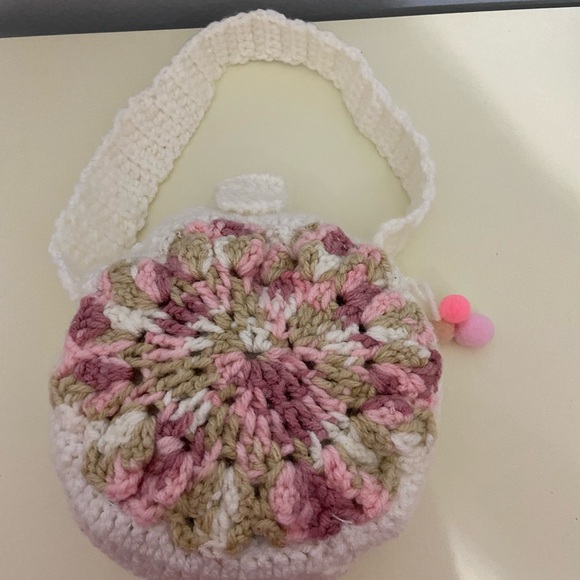 Handmade Crochet bags. 100 %. Authentic designs done by grandma - Picture 1 of 8